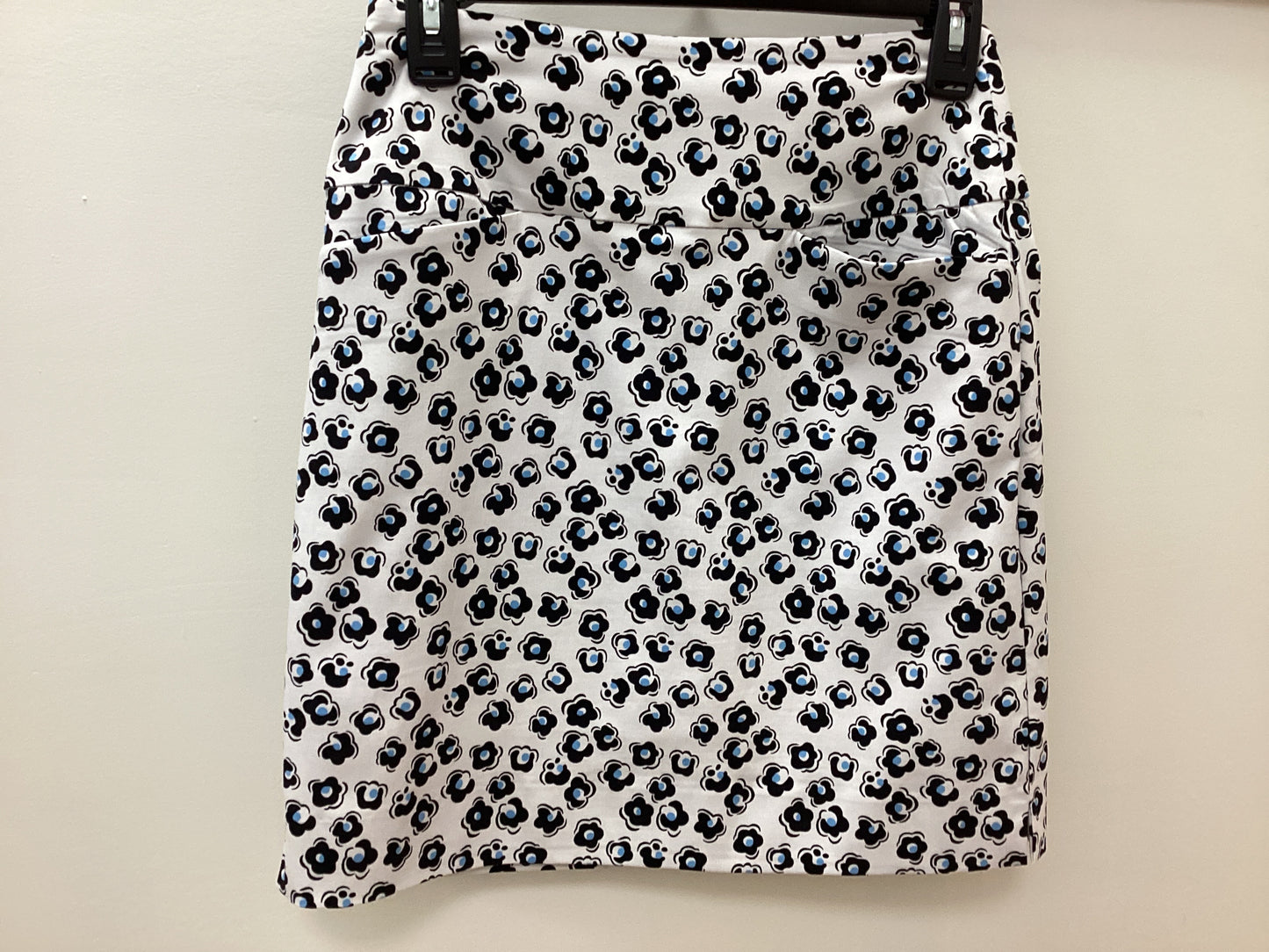 Swing Control Daisy Print Skort